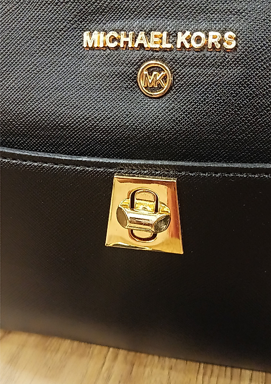 Michael Kors Kolonlu